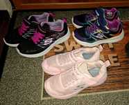 3 Perechi Skechers 34-35!