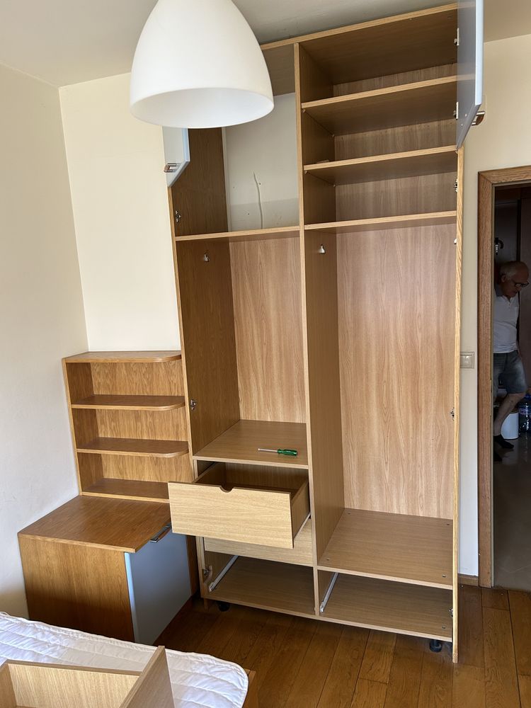 Гардероб 252х120 (вратите са на следващите снимки)