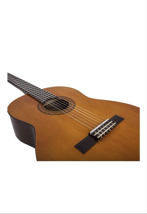 Гитара Yamaha C40