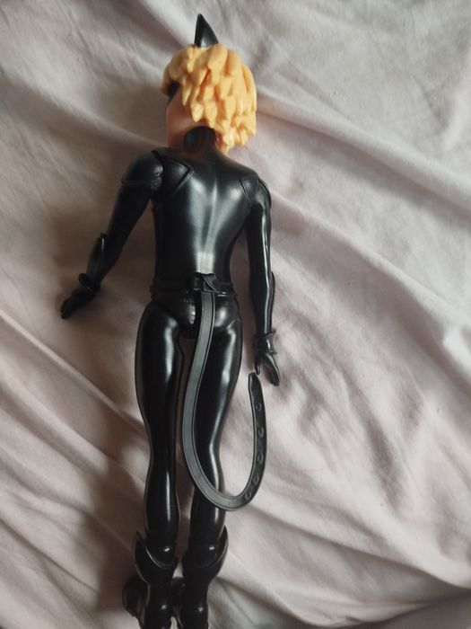 Продавам кукла котка