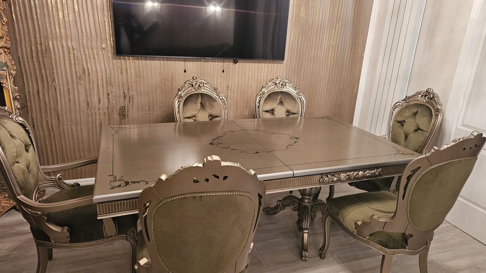 Masa living cu 8 scaune tip baroc