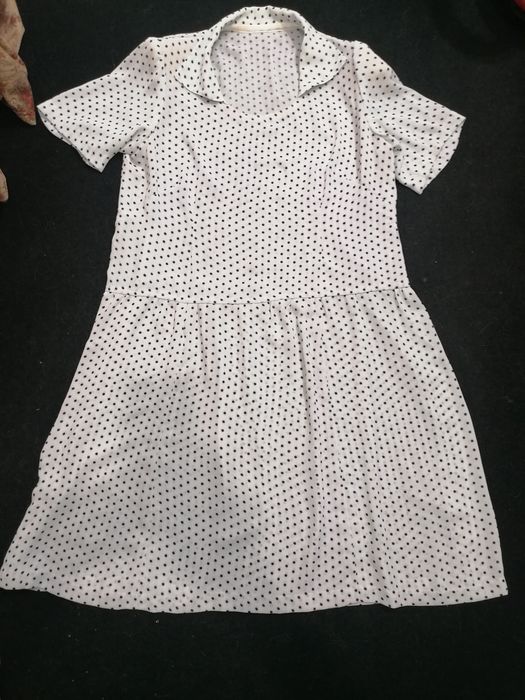 Rochie eleganta din triplu voal, mas. 50-52..cu buline