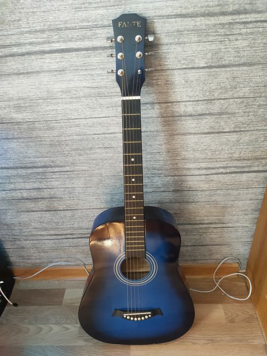 акустическая гитара