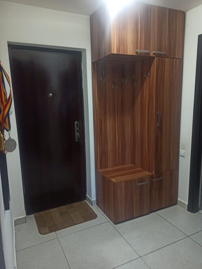 Vând apartament cu 2 camere