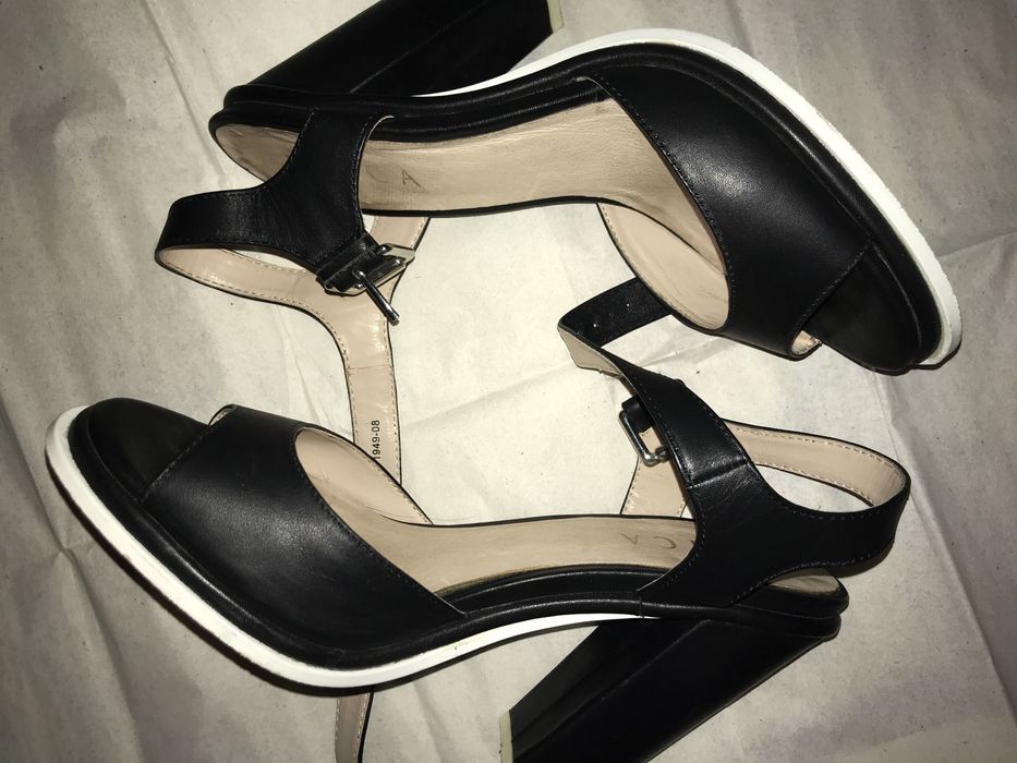 Sandale elegante și ghete vara