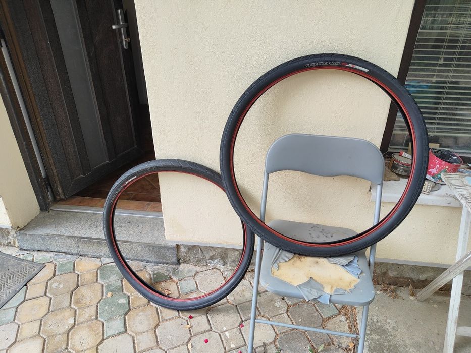 Vând anvelope Specialized de 28 inch