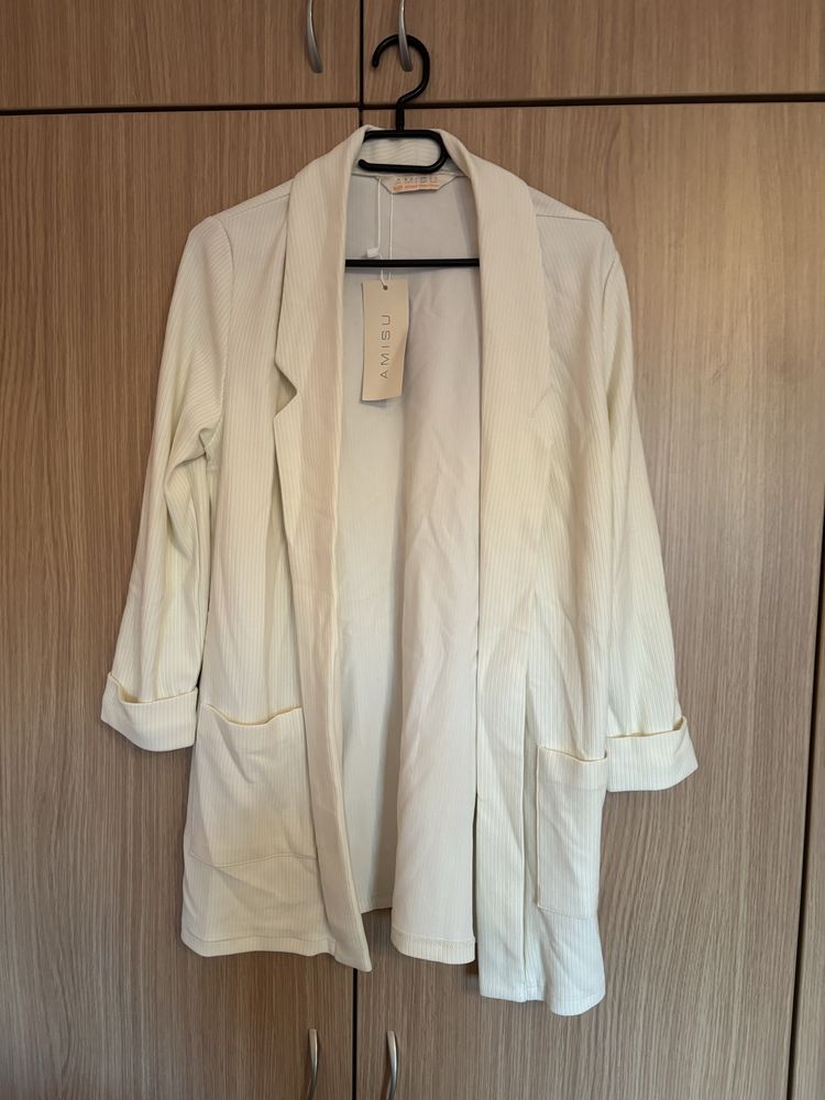 Сака, дънки, рокля H&M, New Yorker, Stradivarius, Sinsay