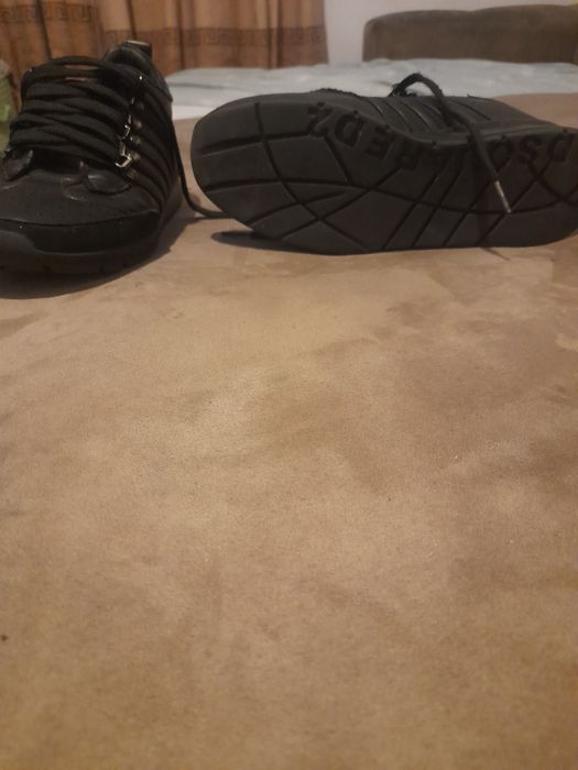 Adidasi dsquared2