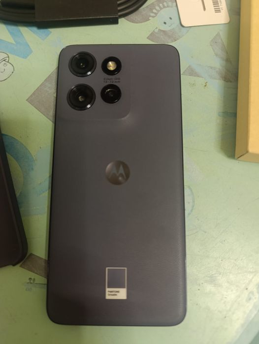 Motorola edge 50 neo PANTON Grisaille 
Memorie 256GB
RAM 8GB
Schimb cu