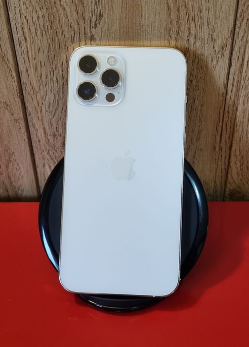 iPhone 12 Pro Max 100% baterie