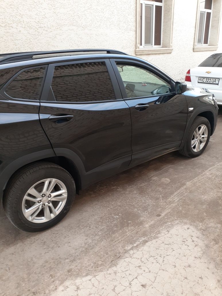 Treker 2 LS 2023 kraska radnoy 23 000 km yurgan