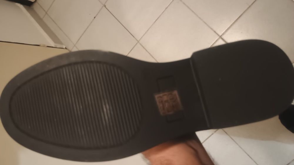 Продавам дамски ботуши