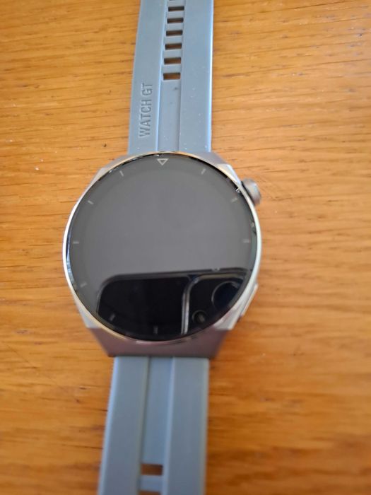 ceas smart huawei gt 3 pro,carcasa titanium,geam saphir,spate ceramic
