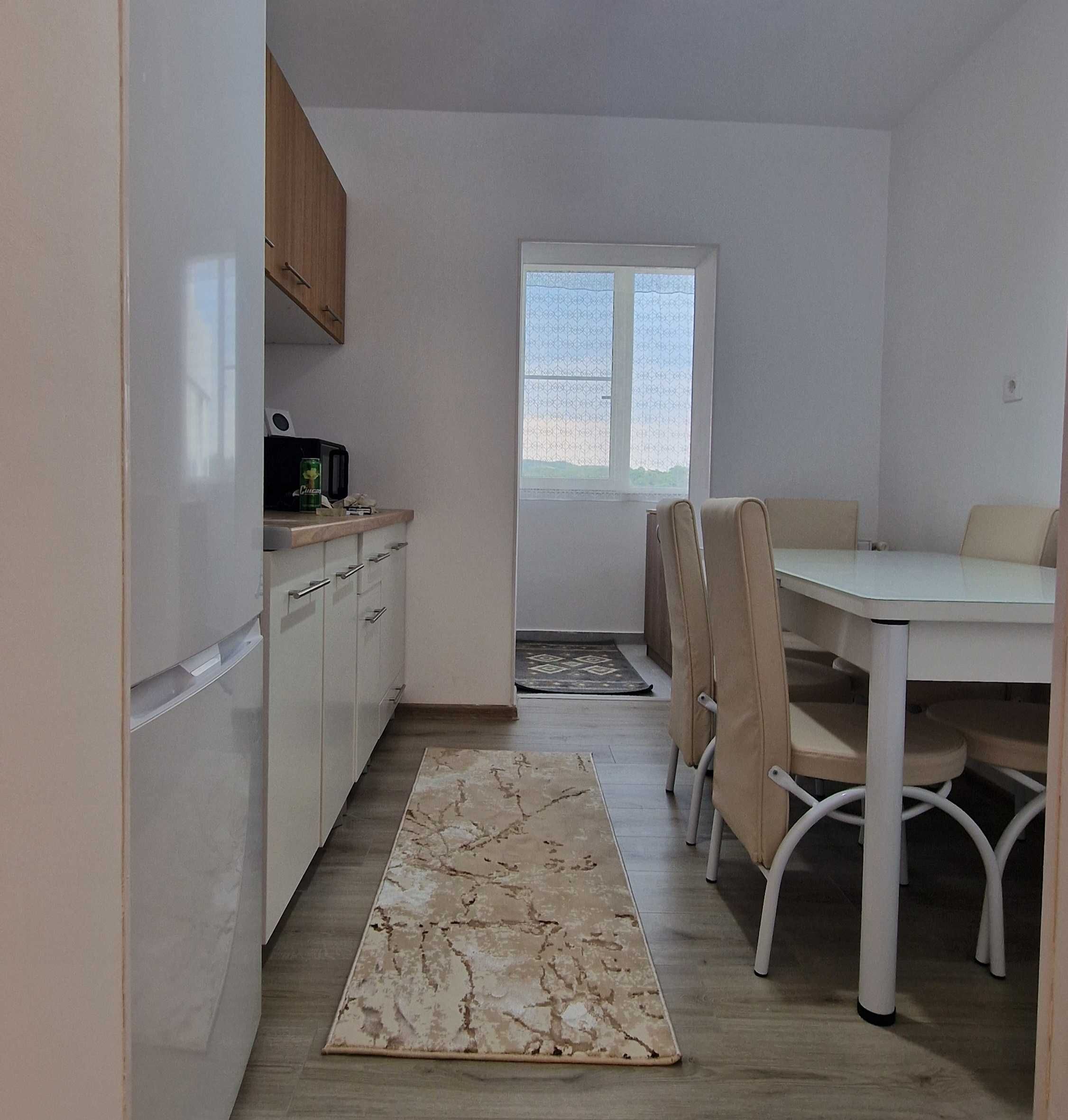 Închiriez- apart. 2 camere, modern, renovat complet, bloc reabilitat!