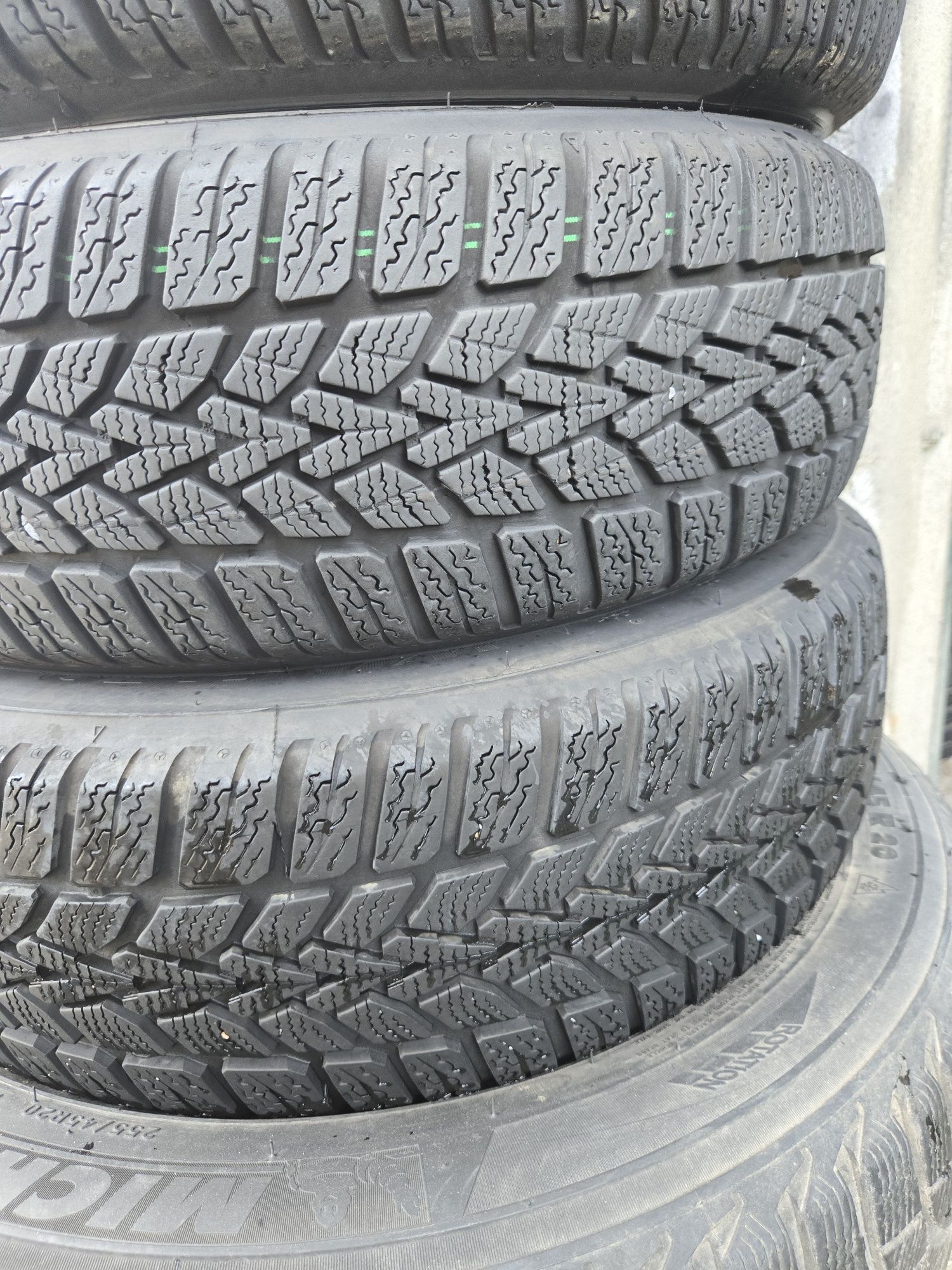 2бр. 175 65 14 Dunlop зимни.