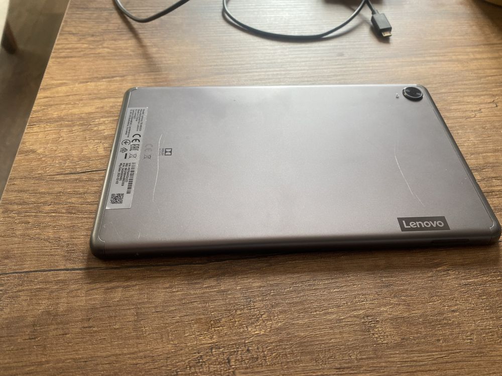Таблет Lenovo TB-8505X