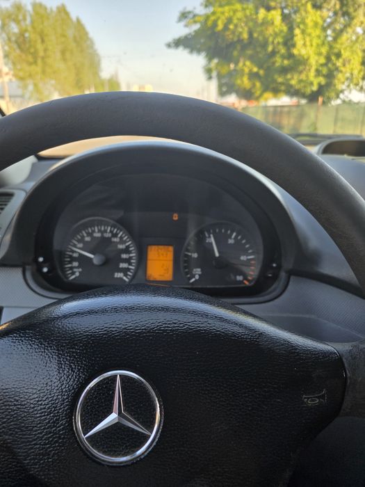 Vând Mercedes Vito 2,2 TDI  2008