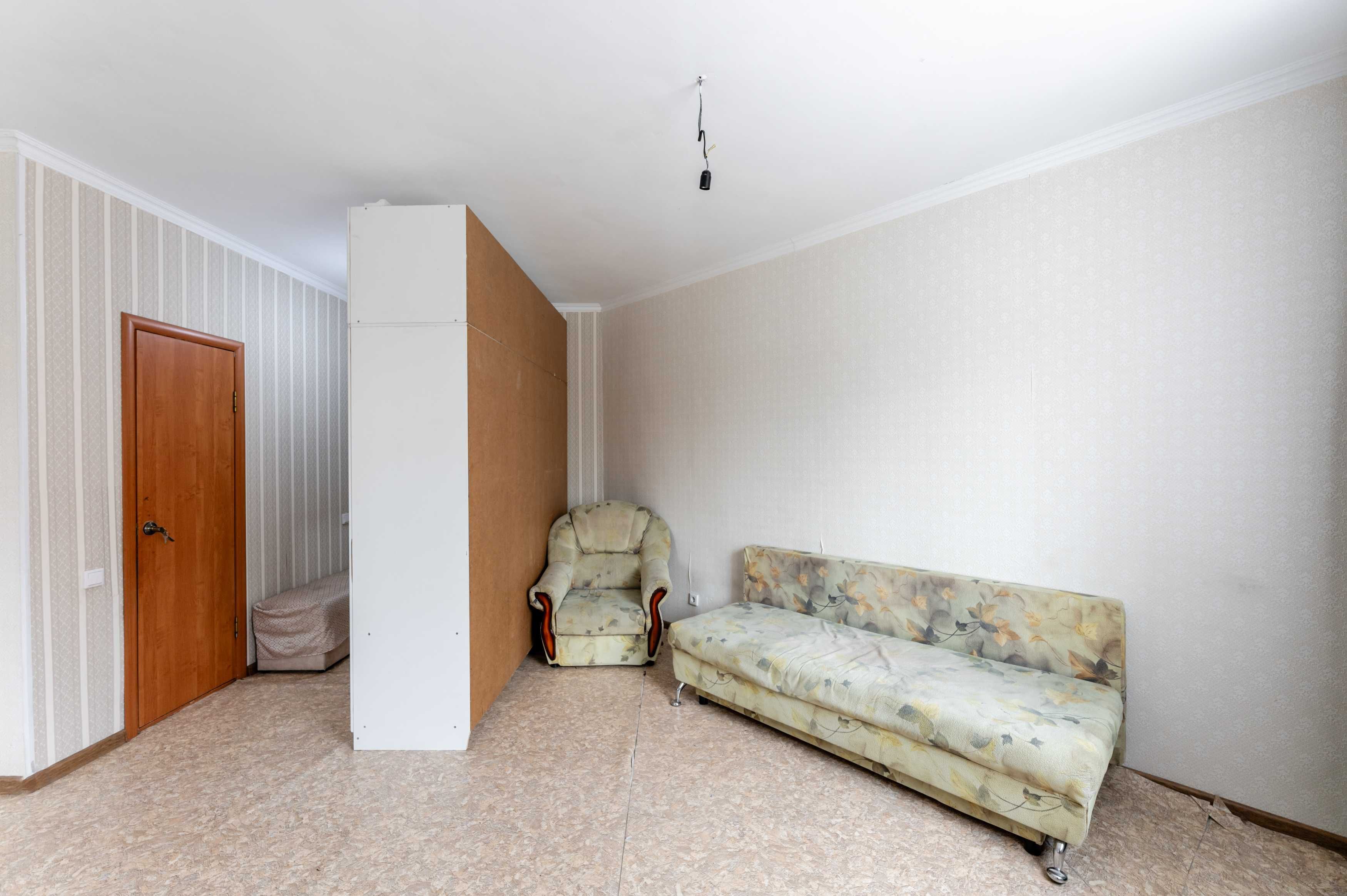 Продается 1ком.кв,30м2,2/5эт, 10млн, ЖМ Лесная поляна дом 19