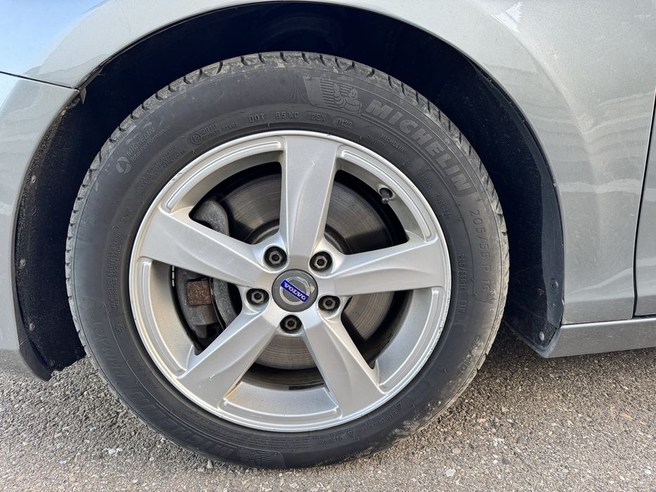 Volvo V40 D4 190cp