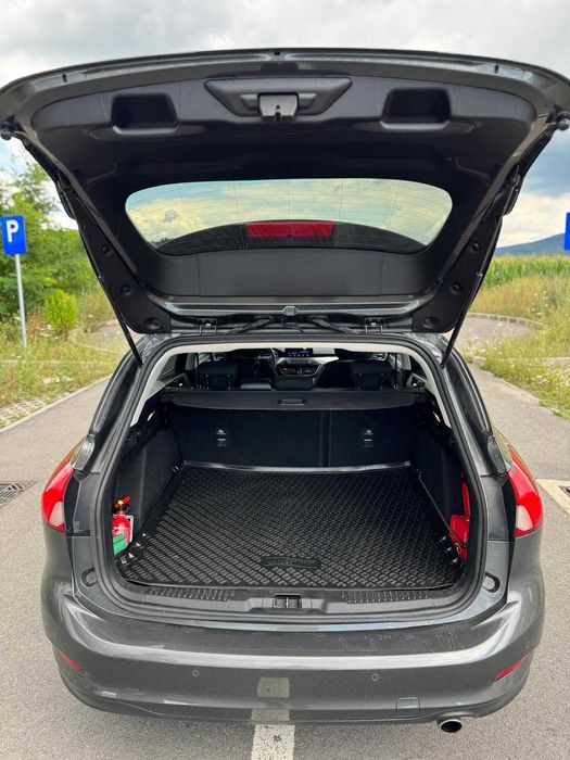 Ford Focus MK4 Titanium