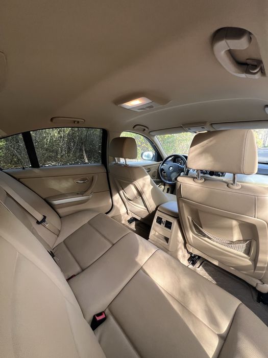 BMW Seria 3 Sedan E90 LCI, Facelift 316i 122 CP 2010