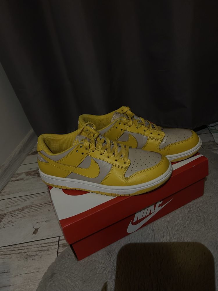 Обувки Nike Dunk Low