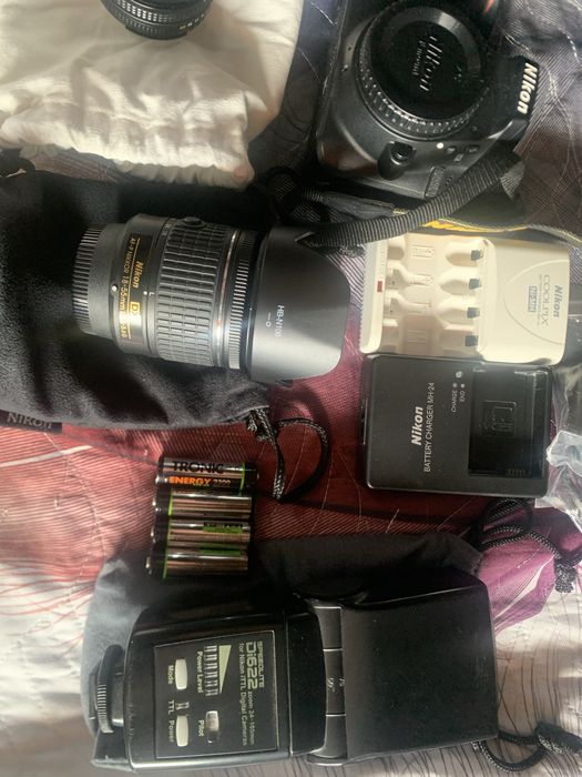 Camera foto DSLR Nikon D3300 18-55 35-70 manual 2 bat blit Nissin 64gb