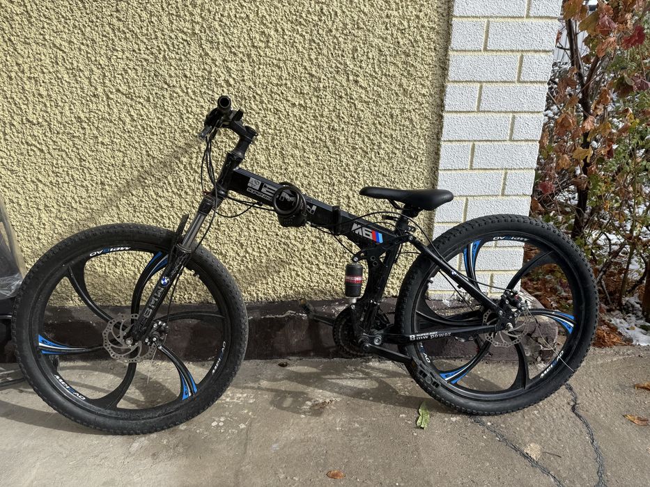 Велосипед состояние нормальное надо некоторые места отремантировать