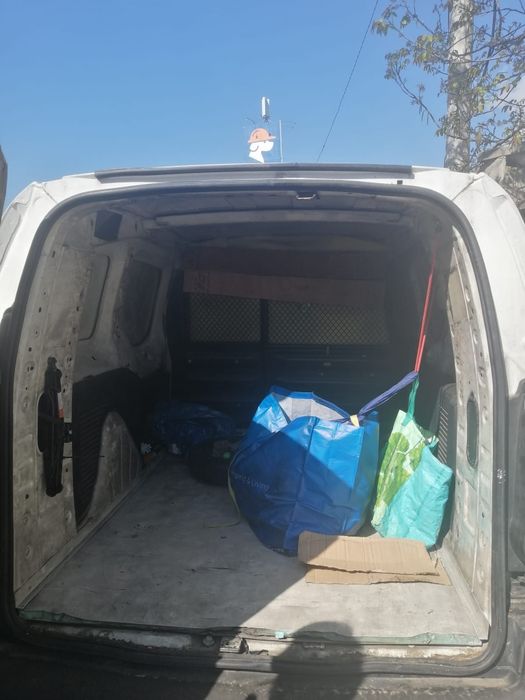 Vând peugeot partner 1.6