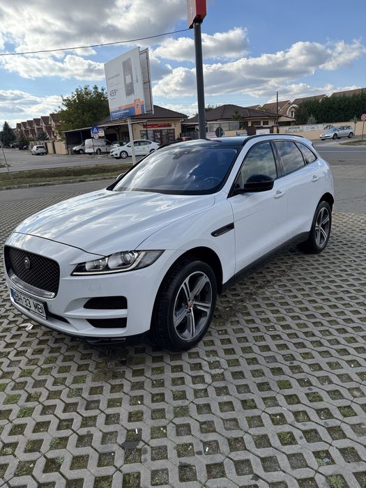 Jaguar F-pace 240cp