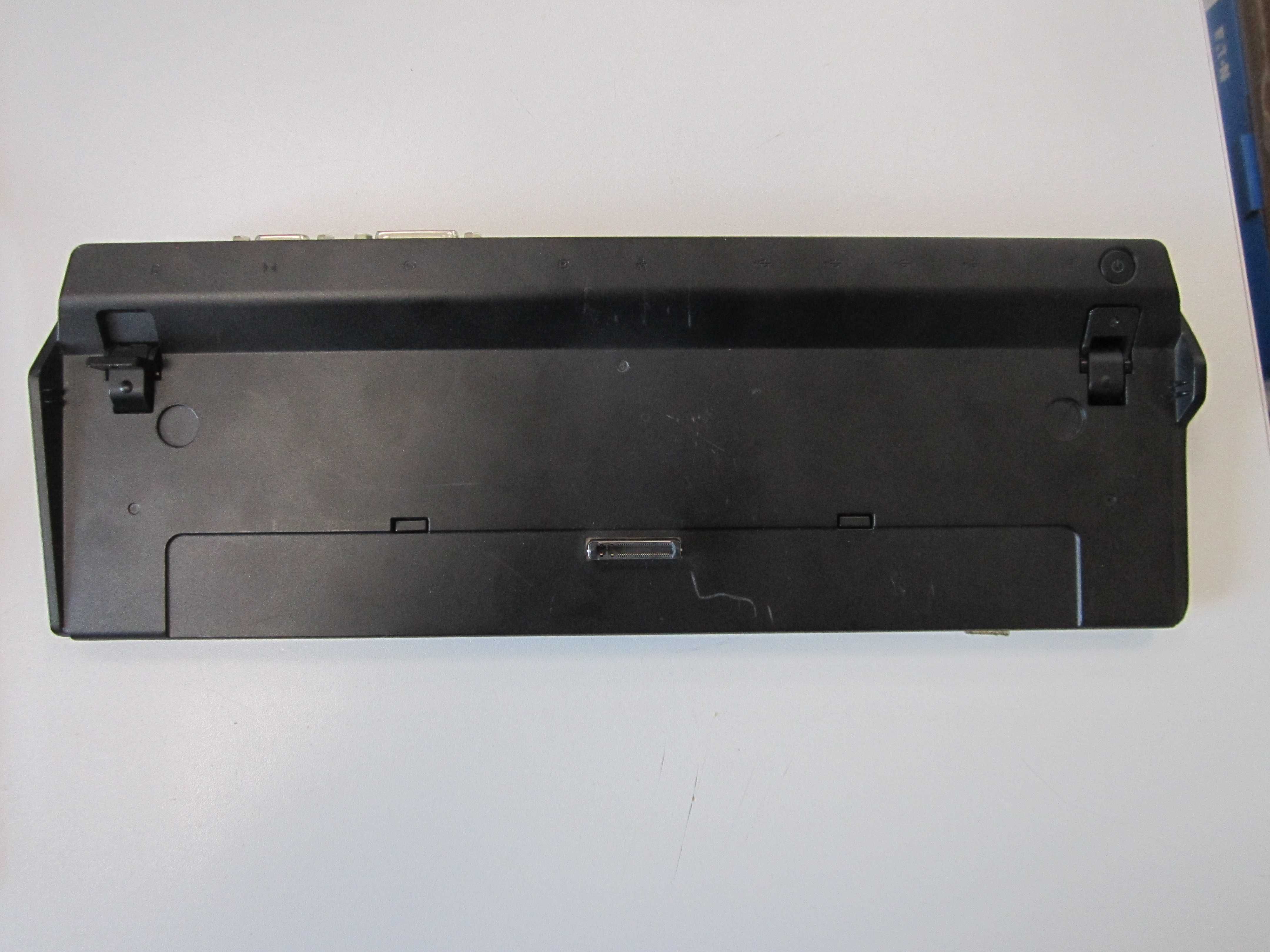 Докинг станция за лаптоп Fujitsu Lifebook