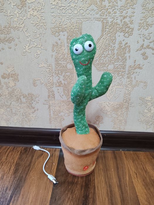 Продаётся детская игрушка танцующий кактус, в хорошем состоянии