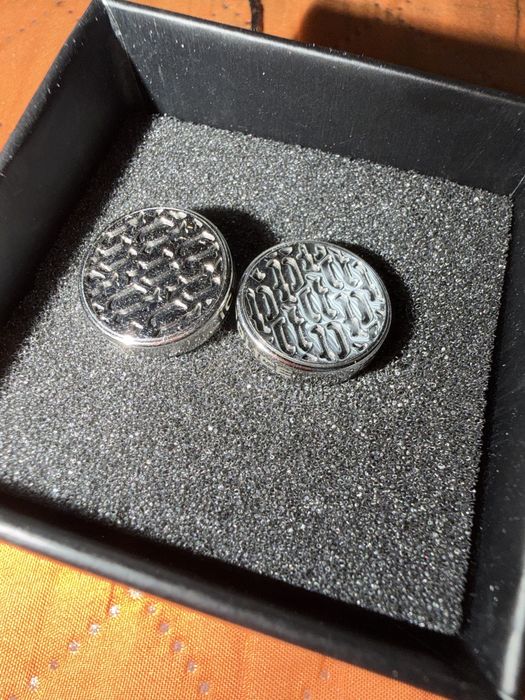 Butoni Police noi PEAGC2009602