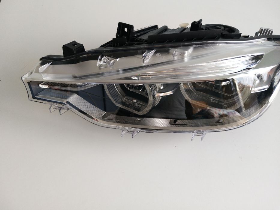 Пълен комплект фарове BMW F30,F31 LCI ФЕЙСЛИФТ