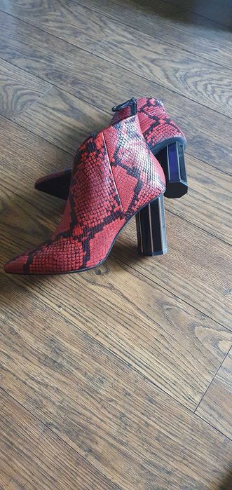 Обувки естествена кожа  нови Bruno premi номер 36