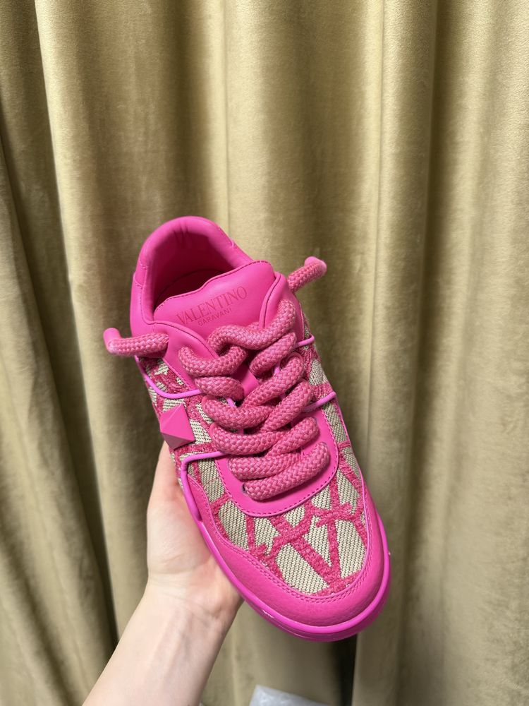 Дамски кецове Valentino