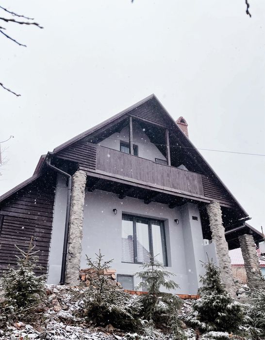 Ofer Cazare in Straja