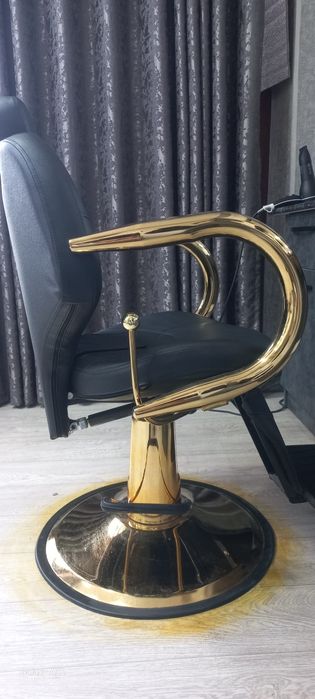 Салон кресло 250 доллар почти янги.тел килинг келишамиз.фаргонада