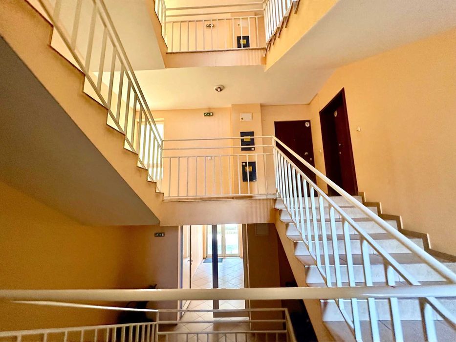 Дава се под наем Тристаен апартамент в София, Лозенец - 100 кв.м за 650 € - Снимка #10