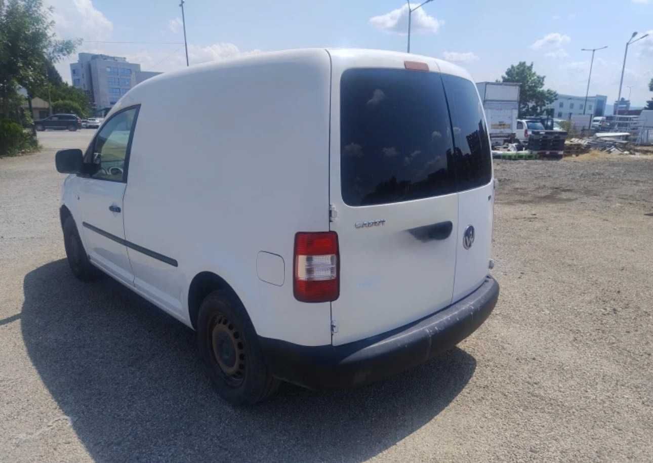 Под наем Volkswagen Caddy – 80 лв/ден + Превоз на товари