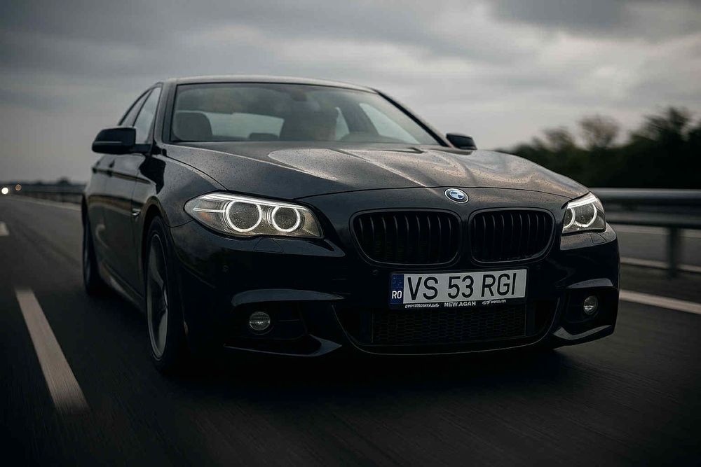 Vând sau schimb Bmw F10 an 2010