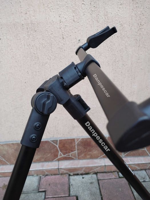 Rod pod Eastshark RIVER Tripod 2 posturi pt. pescuit pe rau la feeder