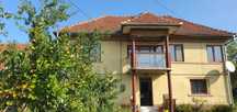 Vand casa in Ticleni