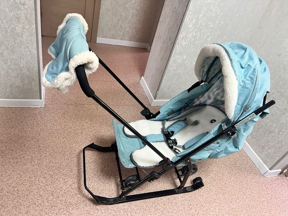 Продам санки коляска отличное состояние