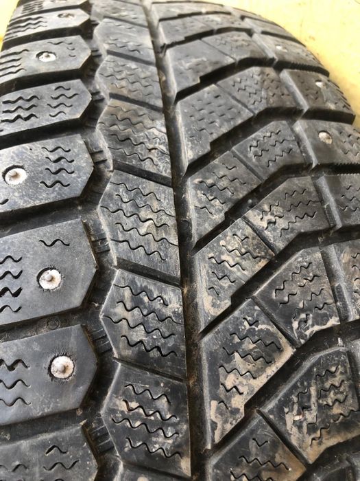 Продам резину на 13