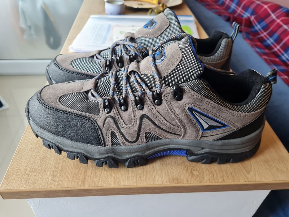 Pantofi/ghete de piele intoarsa