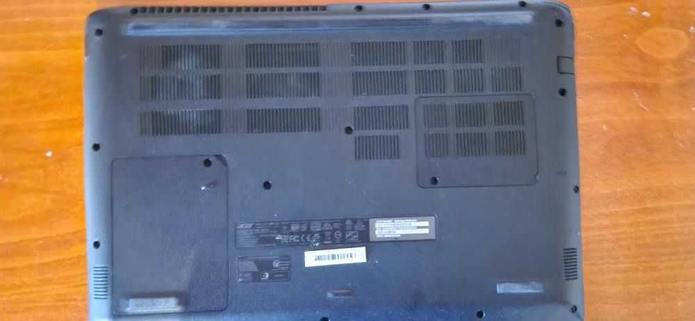 Продавам лаптоп  700лв