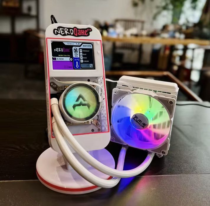 NerdQaxe++ Hydro 4.8TH/s Bitcoin lottery miner / BTC копачка - НОВО