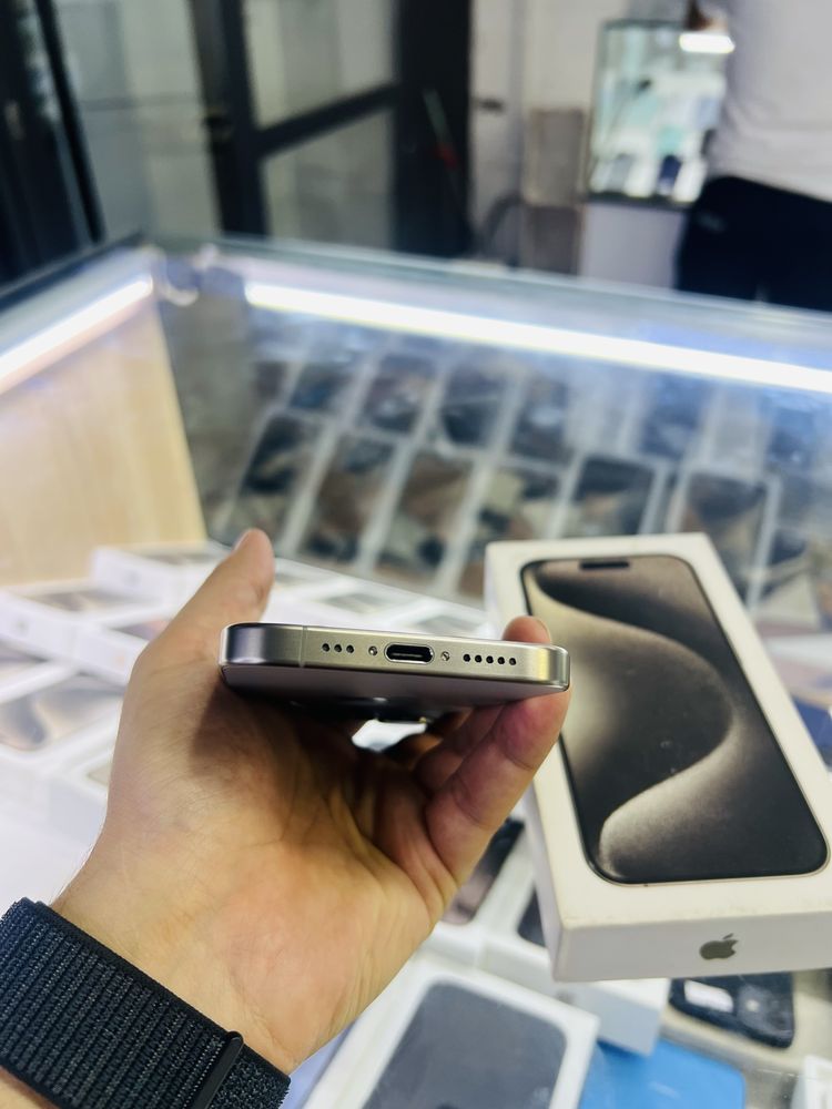 iPhone 15 Pro 128 gb natural