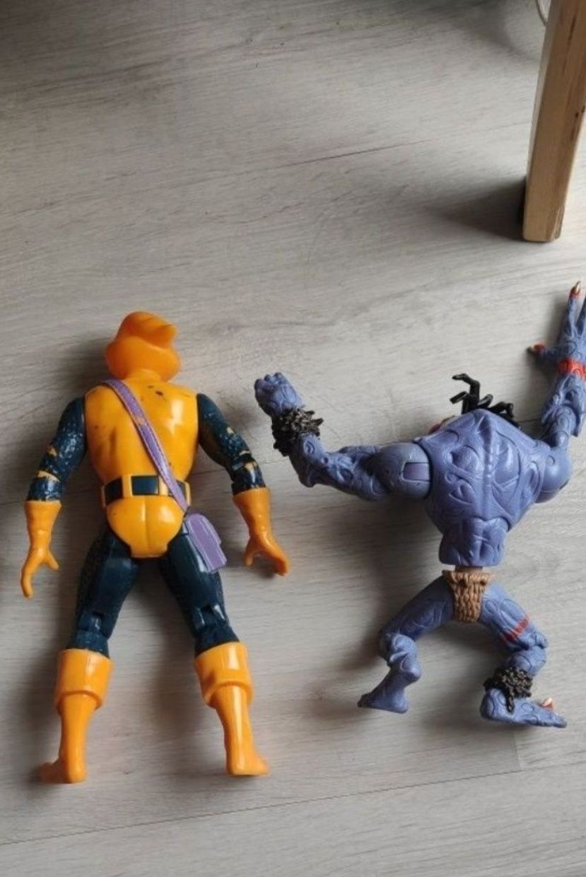 Figurina Marvel Hogoblin și figurina Soldiers INSANIAC